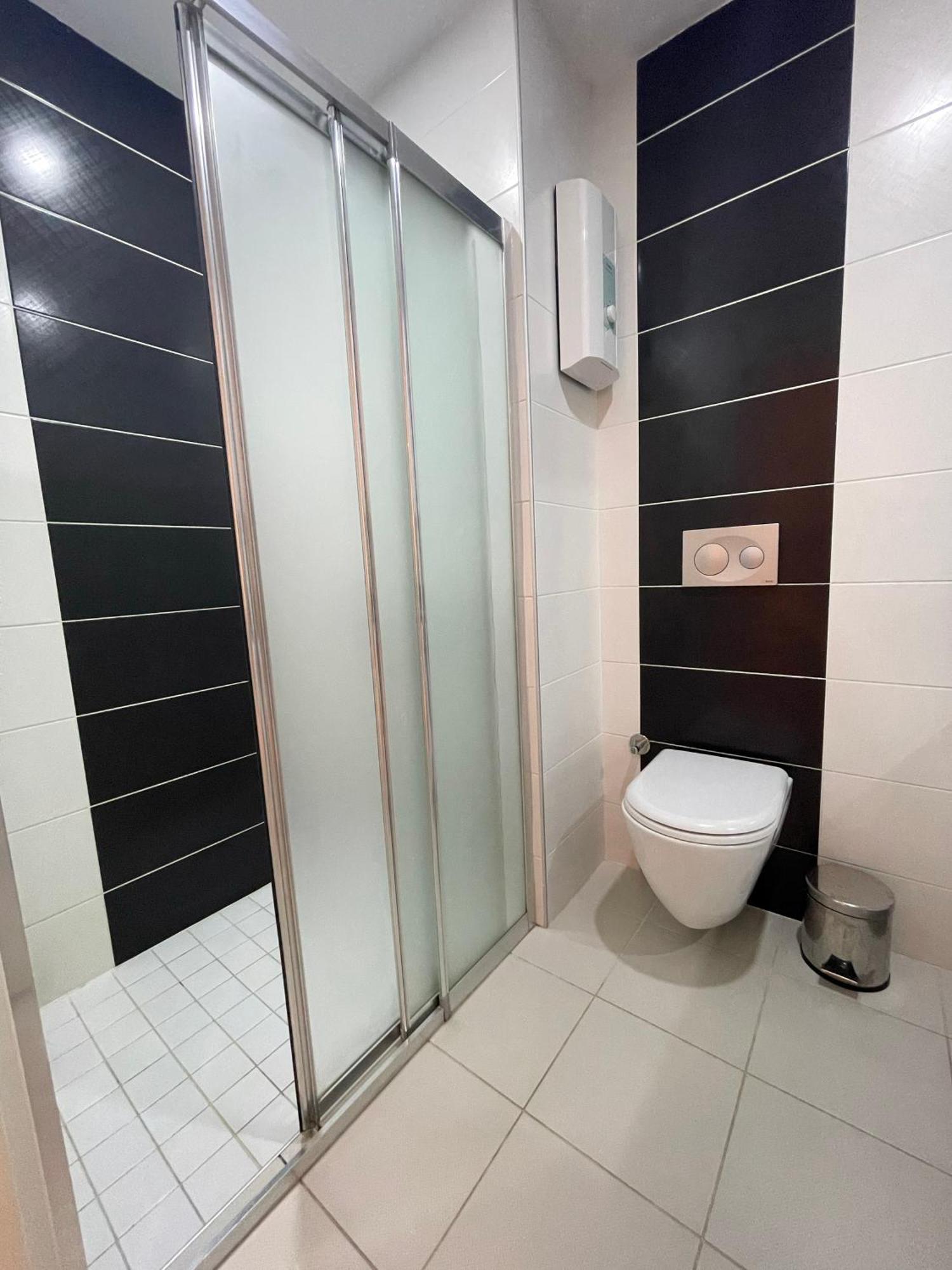 Apartment Sa Apartments! Beachfront With Sea View & Pool