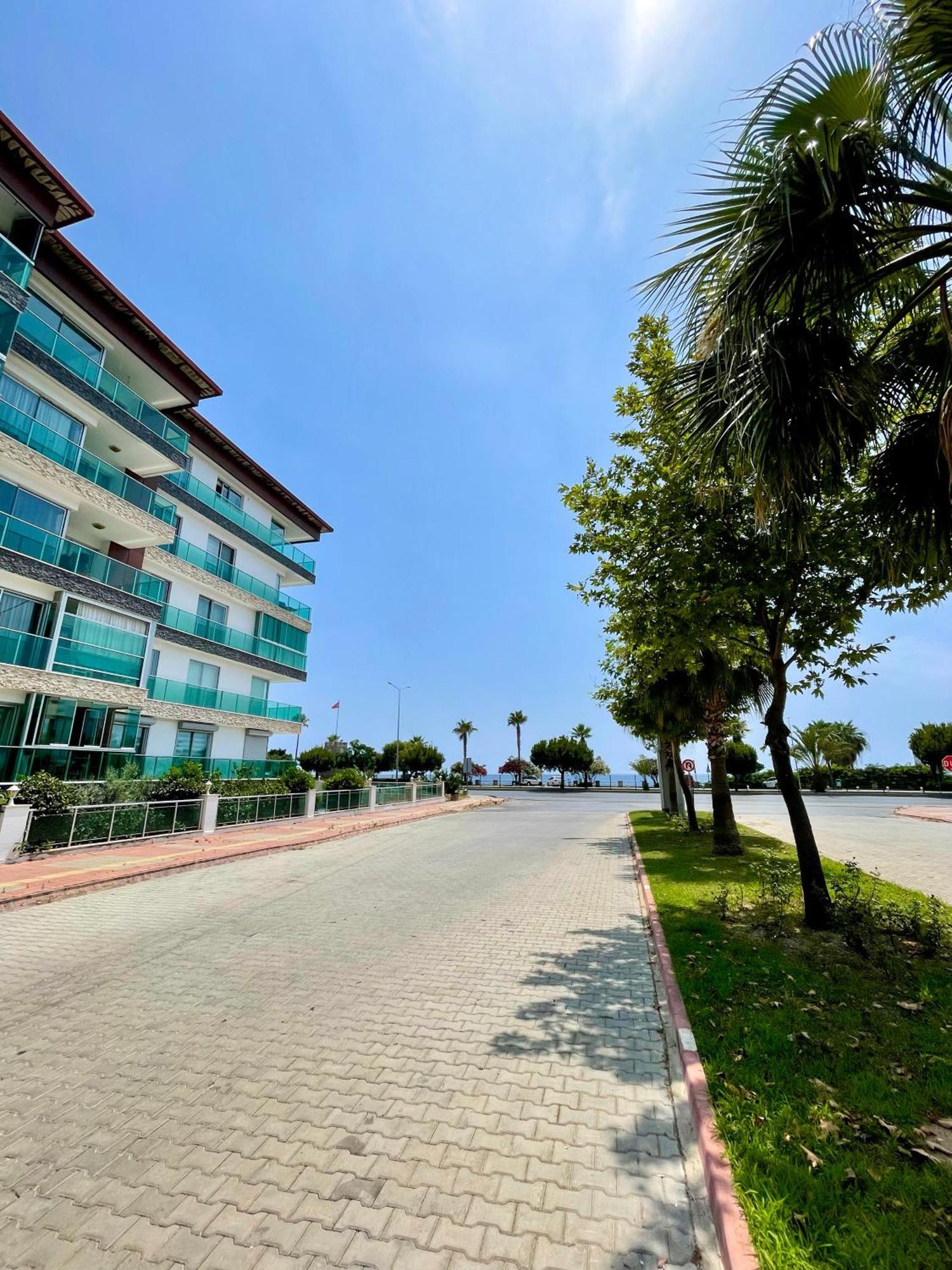 Sa Apartments! Beachfront With Sea View & Pool