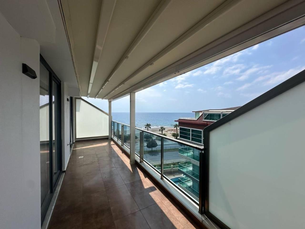Sa Apartments! Beachfront With Sea View & Pool