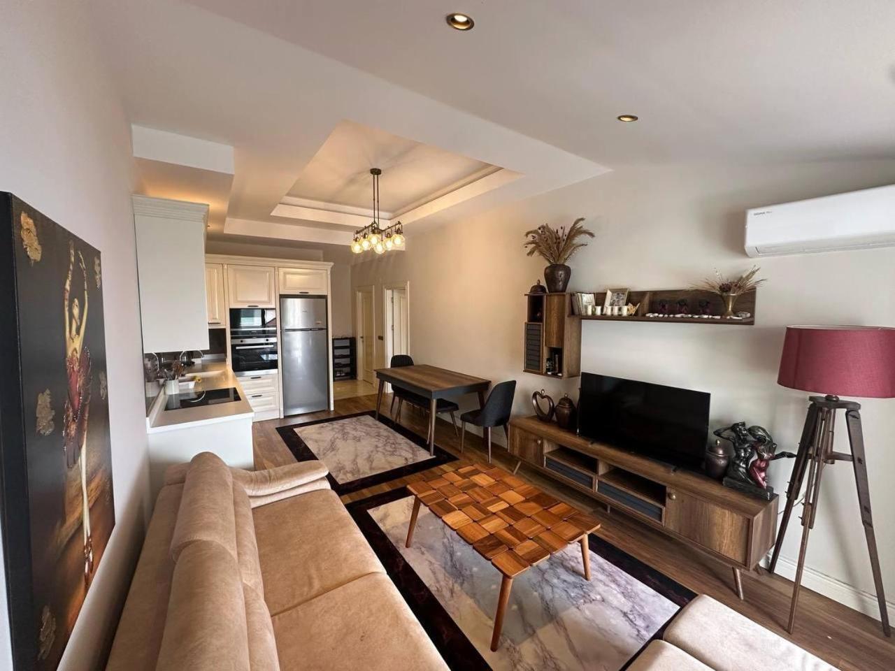 Sa Apartments! Beachfront With Sea View & Pool Apartment