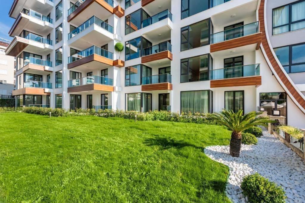 Apartment Sa Apartments! Beachfront With Sea View & Pool *
