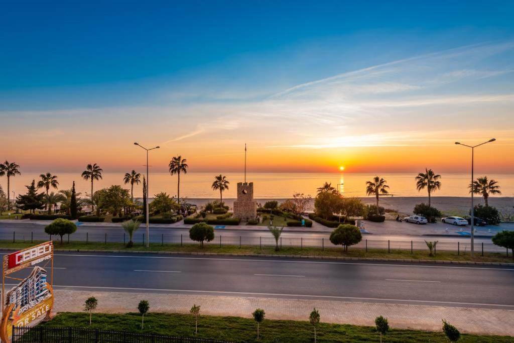 Sa Apartments! Beachfront With Sea View & Pool *