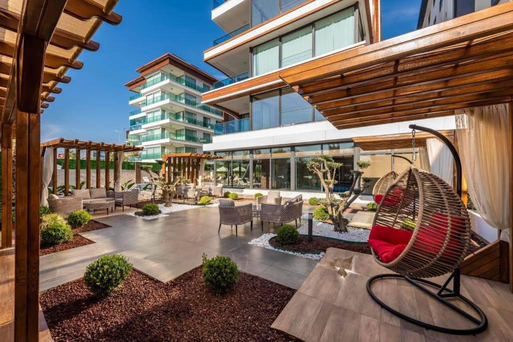 Apartment Sa Apartments! Beachfront With Sea View & Pool